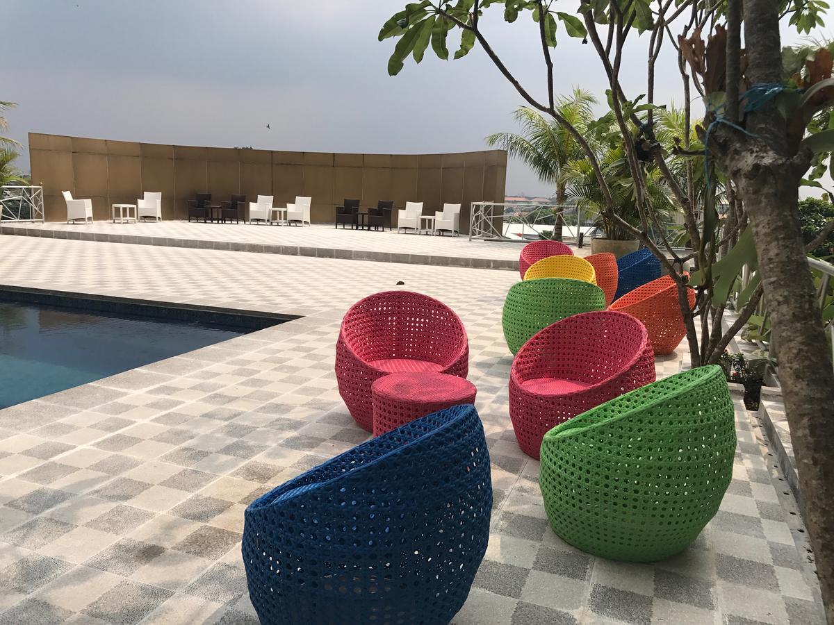 Titanium Express Homtel Hotel Jakarta Ngoại thất bức ảnh